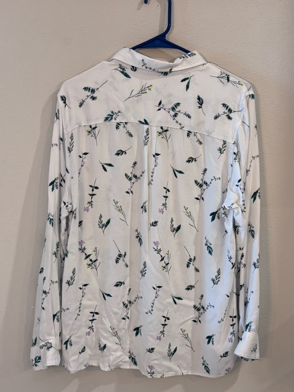 Banana Republic Floral Ruffle Front Button down blouse XL - Picture 8 of 15